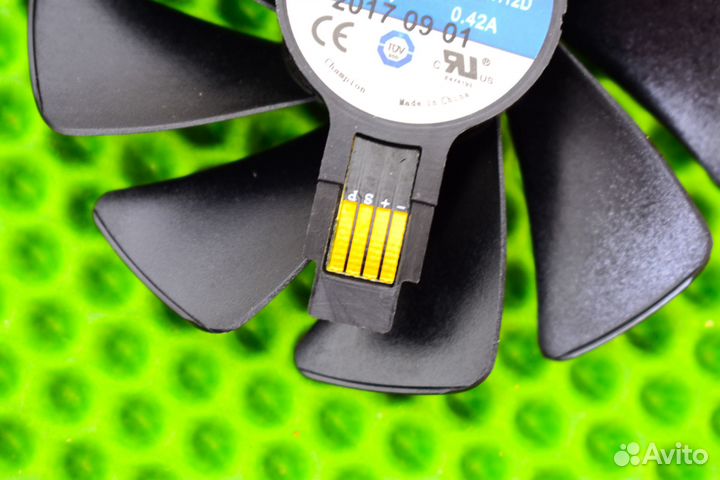 Куллeр Sapрhirе niтrо RX58012V 0,42А