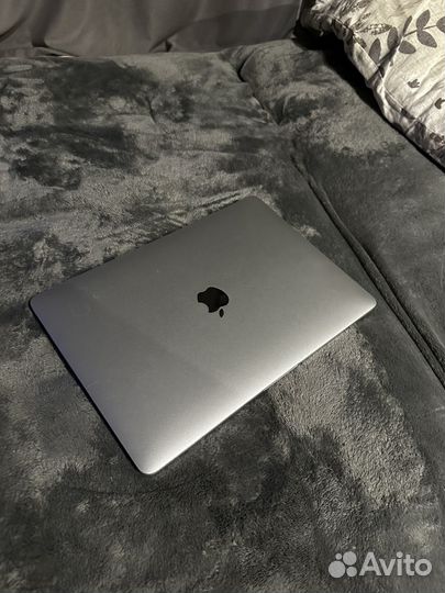 Macbook pro 13 2017 touchbar