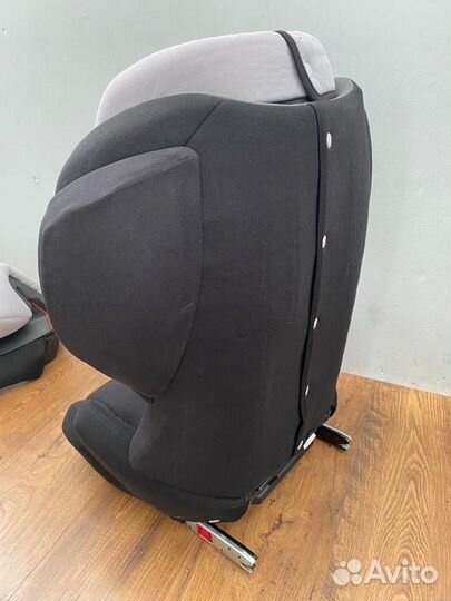 Автомобильное кресло cybex Juno 2