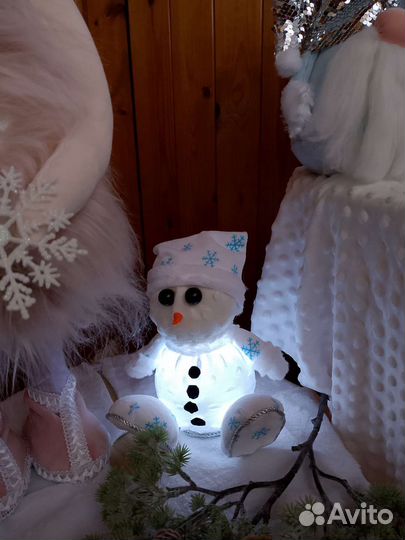 Новогодний олень, скандинавские гномы