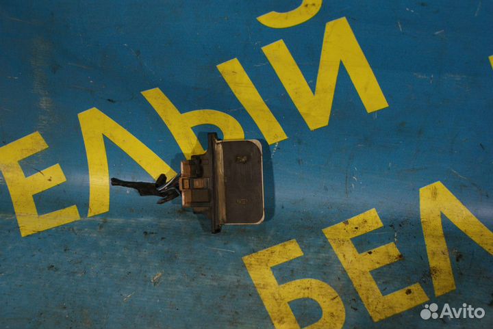 Резистор печки Nissan Maxima a32