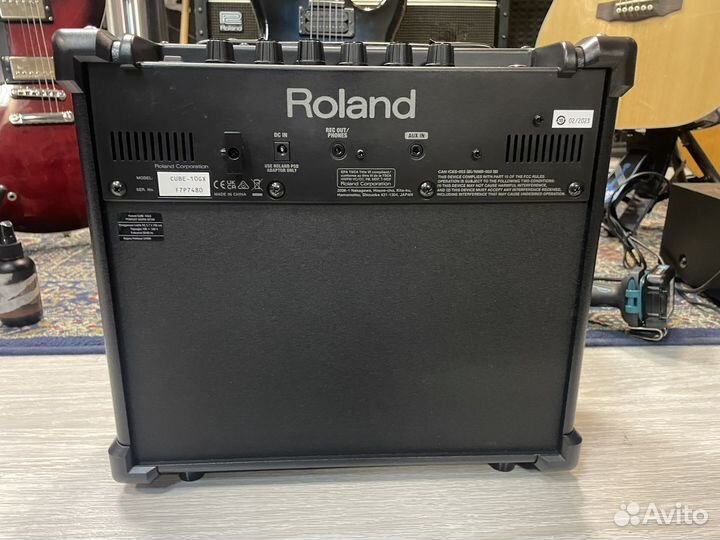 Комбоусилитель roland cube 10 gx