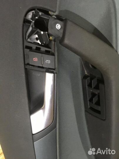 Обшивка двери передняя левая Audi A3 (8Pa)