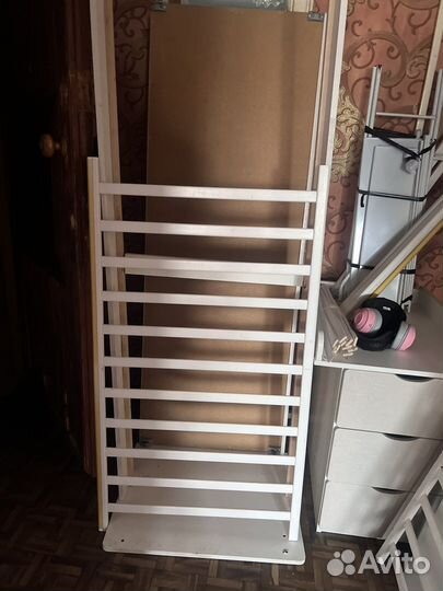 Детская кроватка с комодом