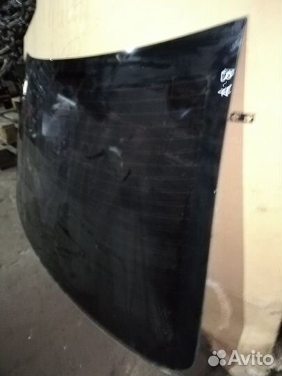 Стекло заднее VW Passat B6 B7 05-15