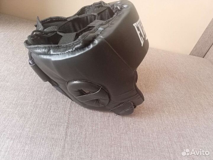 Боксерский шлем