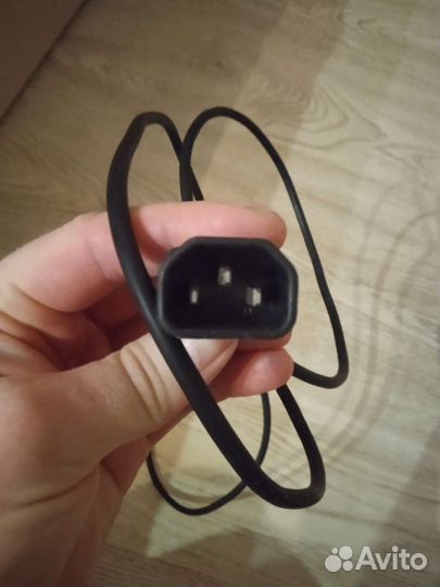 Кабель для компьютера