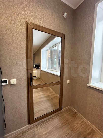 Дом 685 м² на участке 44 сот.