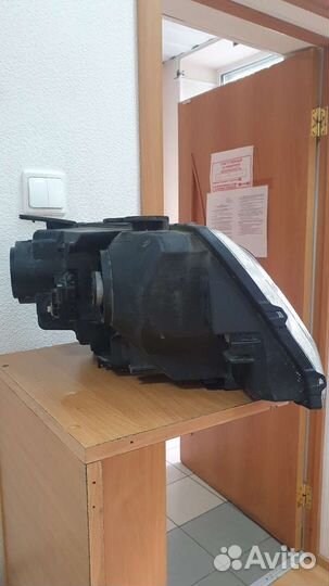 Фара левая Сузуки Гранд Витара