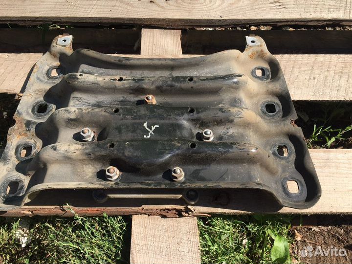 Опора двс Mercedes w221 5.5