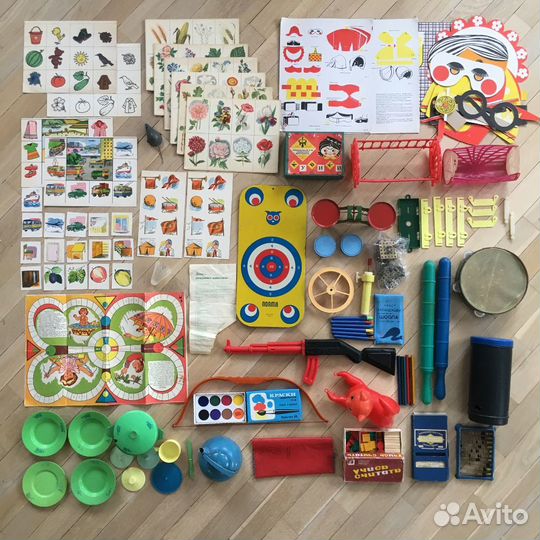 Игрушки СССР одной коробкой