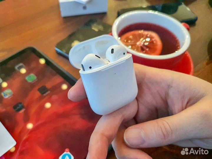 Airpods 2 (новые, ростест, бонус чехол)