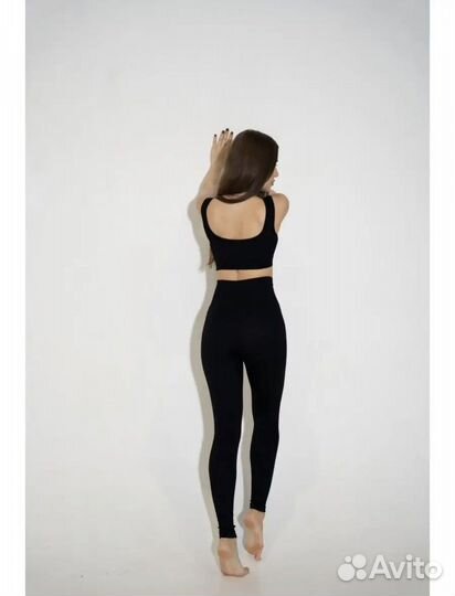 Спортивные костюмы для фитнеса новые