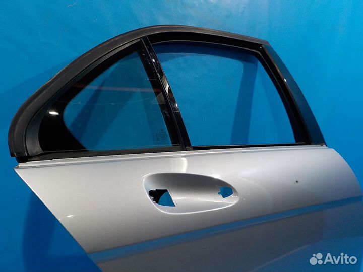 Дверь задняя правая mercedes-benz C-class (W204) 2