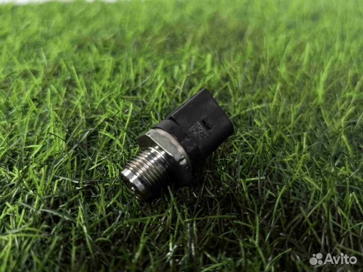 Датчик давления топлива Bmw 5-Series G30 2.0