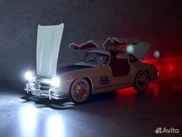 Модель автомобиля Mercedes-benz 300 SL 1:24