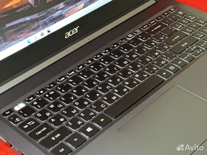 Шустрый ноутбук I3-10поколения IPS матрица