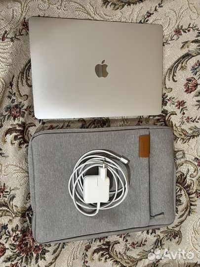 Apple MacBook air 13 2020 m1 8gb 256