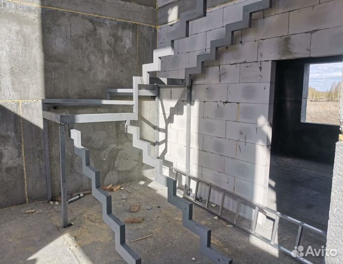 Лестница металлическая
