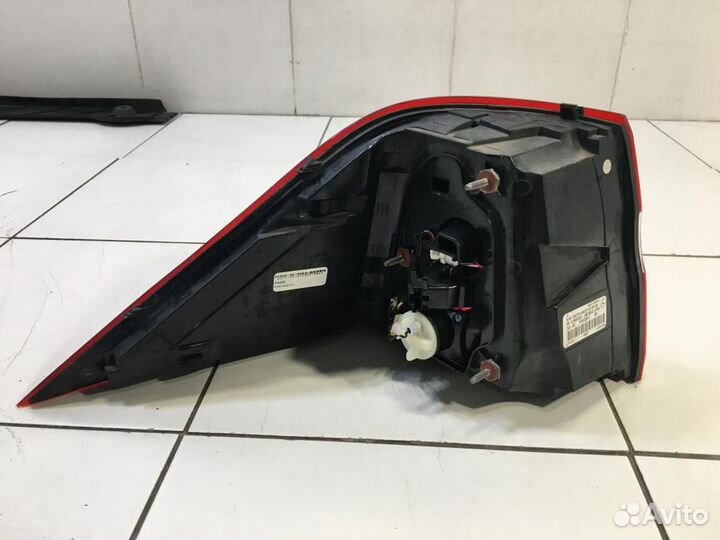 Фонарь задний наружный правый Mercedes-Benz M-Clas