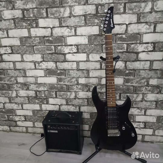 Электрогитара с комбоусилителем