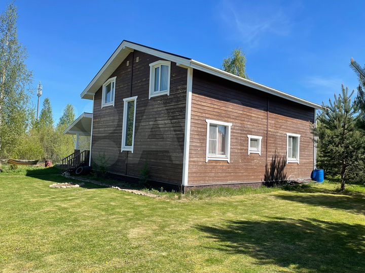 Коттедж 236,4 м² на участке 11,1 сот.