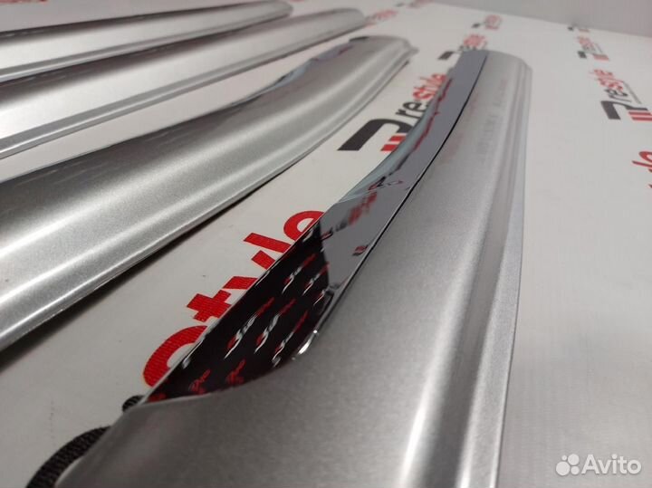 Молдинги дверей Land Cruiser Prado 150