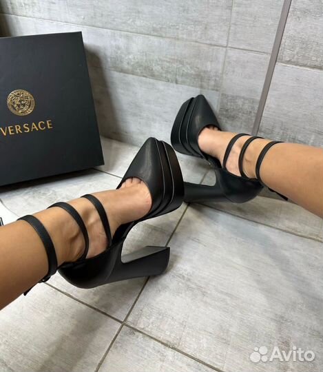 Туфли на платформе 36 versace