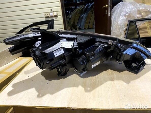 Фара Mitsubishi Outlander 3 левая галоген