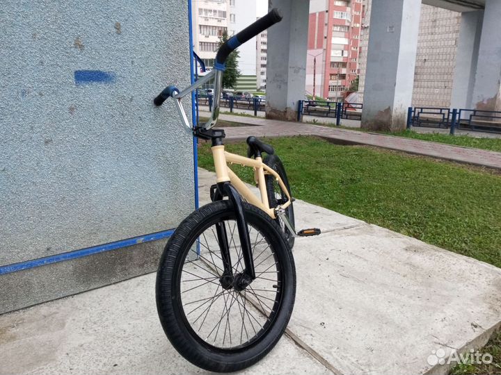 Трюковой велосипед bmx