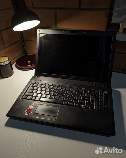 На запчасти ноутбук Lenovo G565 и iPhone SE 2016