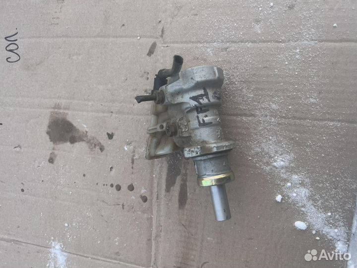 Главный тормозной цилиндр Ford Focus 1