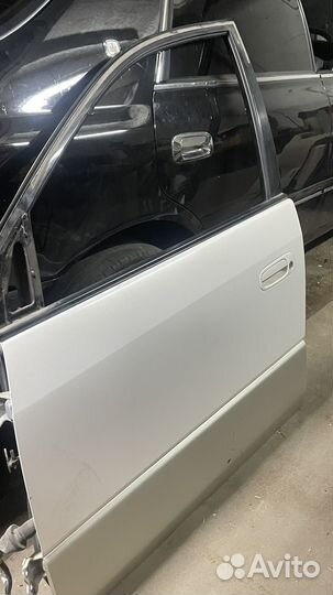 Дверь toyota ipsum