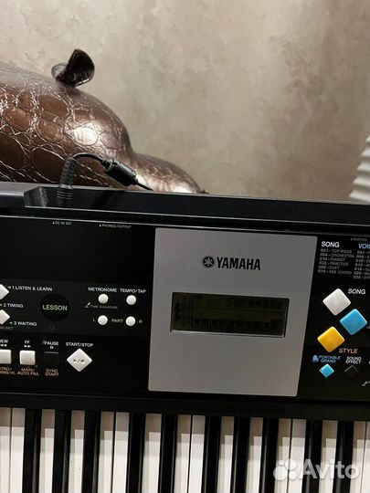 Синтезатор yamaha PSR-e223