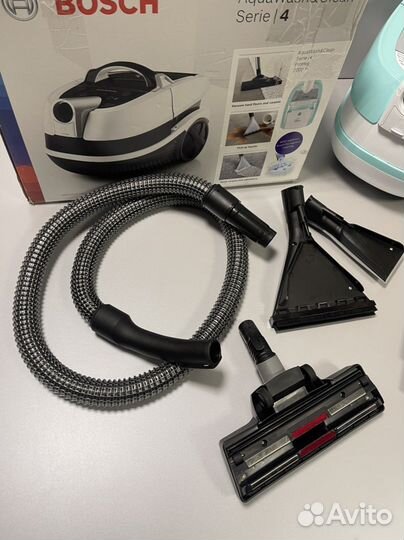 Моющий пылесос Bosch BWD420HYG