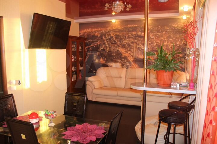 3-к. квартира, 74 м², 2/14 эт.