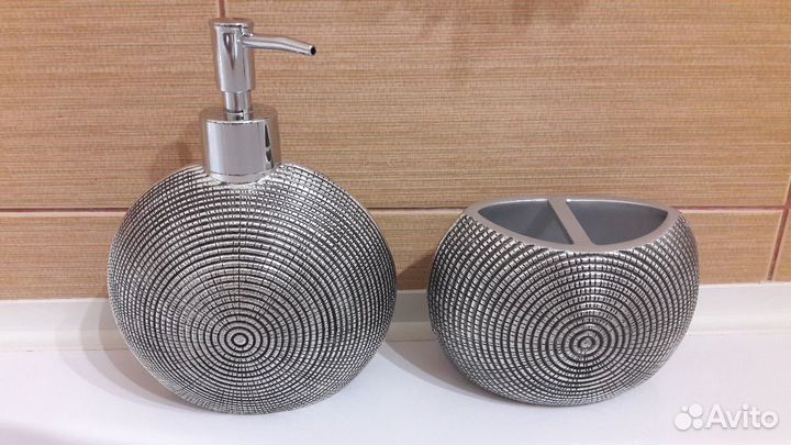 Набор аксессуаров для ванной