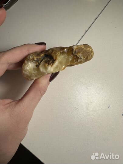 Белый янтарь