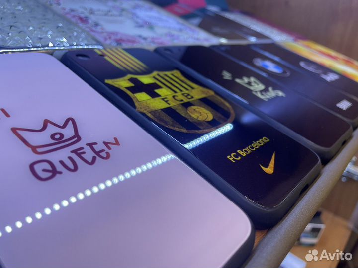 Чехлы стеклянные для всех моделей iPhone