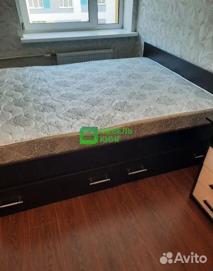 Кровать двуспальная 140х200 с ящиками