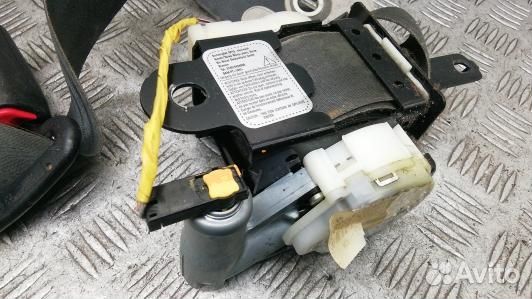 Ремень безопасности с пиропатроном сиденья передне