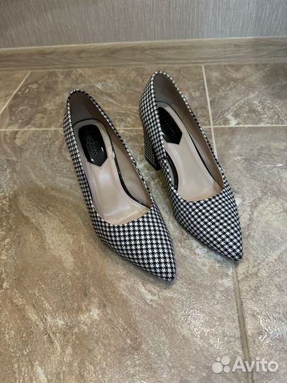Туфли женские taccardi 38 размер