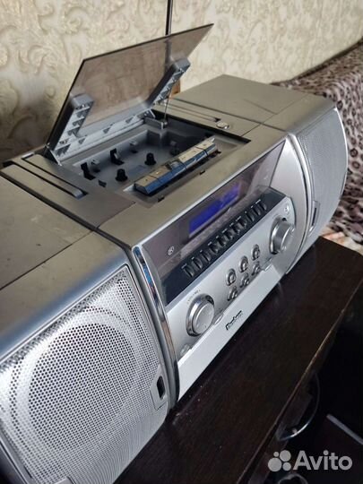 Музыкальный центр