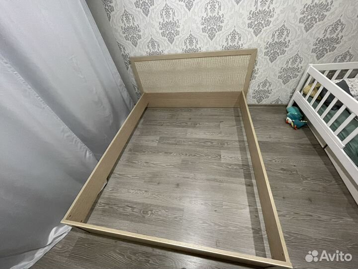 Кровать 180х200 (только каркас)