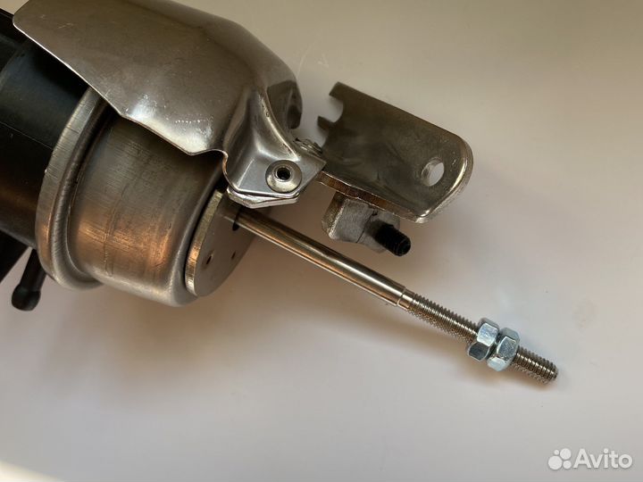 Актуатор турбины Audi A4 2.0 TDI (B7)