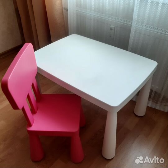 Детский стол и стул IKEA