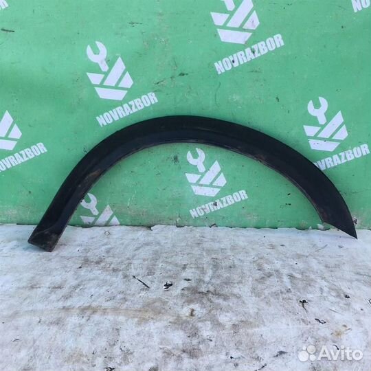 Молдинг заднего крыла левого Фольксваген Гольф 2