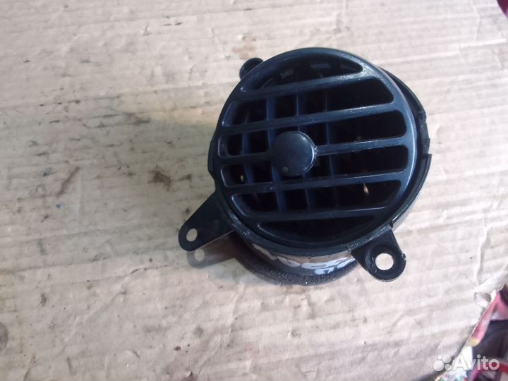 Дефлектор боковой правый Chevrolet Aveo T200