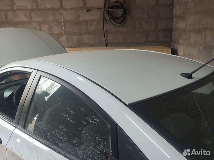 Hyundai Solaris 1 седан крыша со стойками
