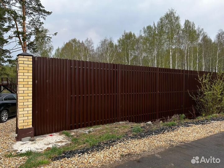 Забор из евроштакетника под ключ